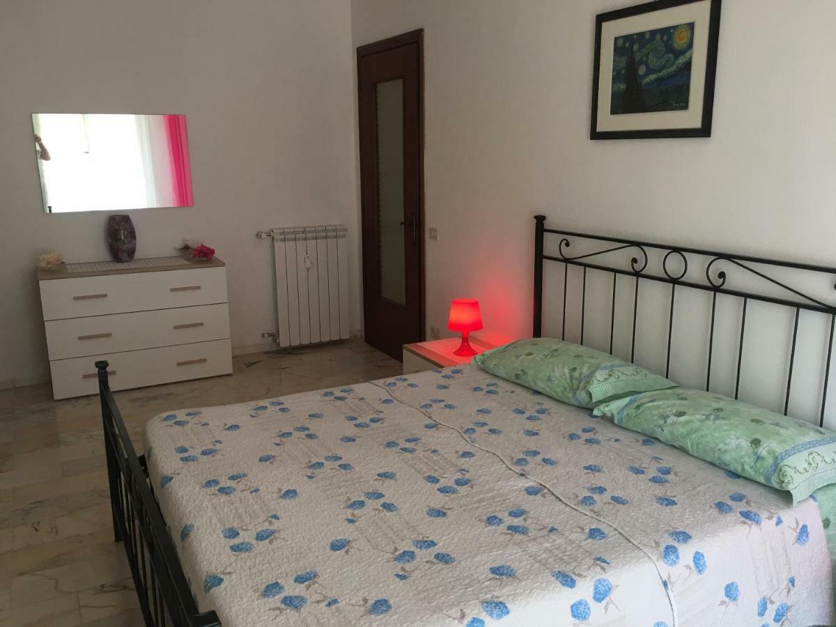 Casa Elena Appartement Albisola Superiore Buitenkant foto