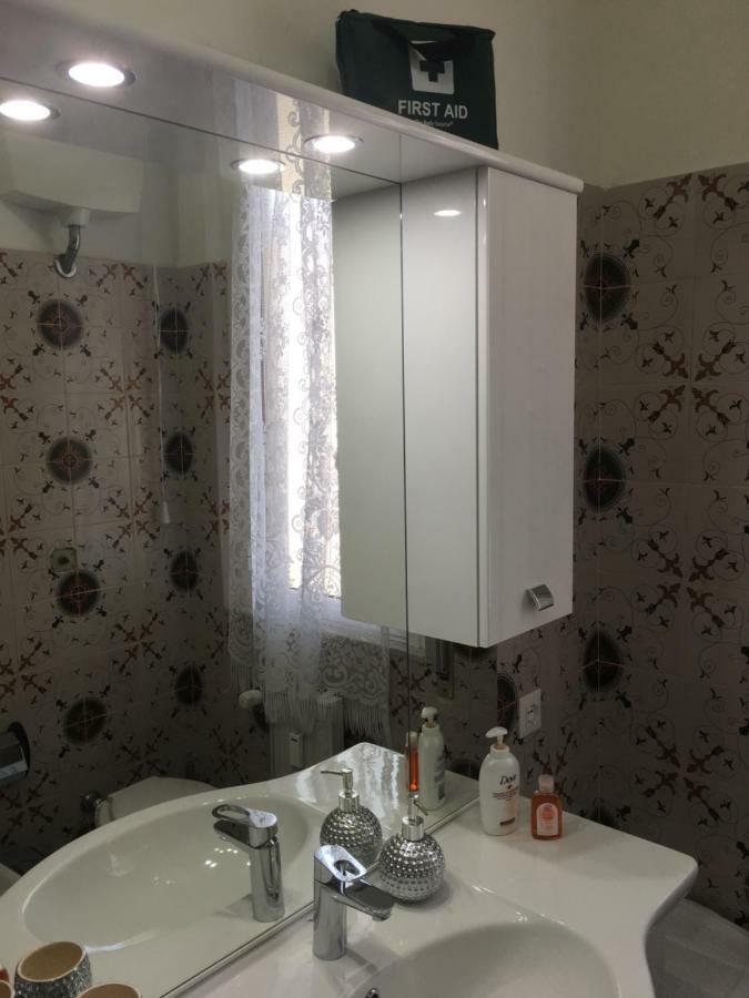 Casa Elena Appartement Albisola Superiore Buitenkant foto